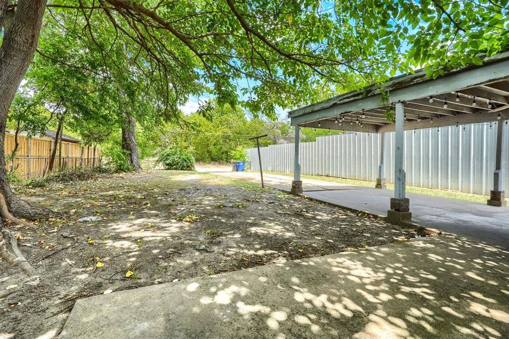 9661 Limestone Drive, Dallas, TX 75217