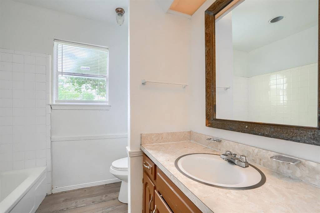 9661 Limestone Drive, Dallas, TX 75217