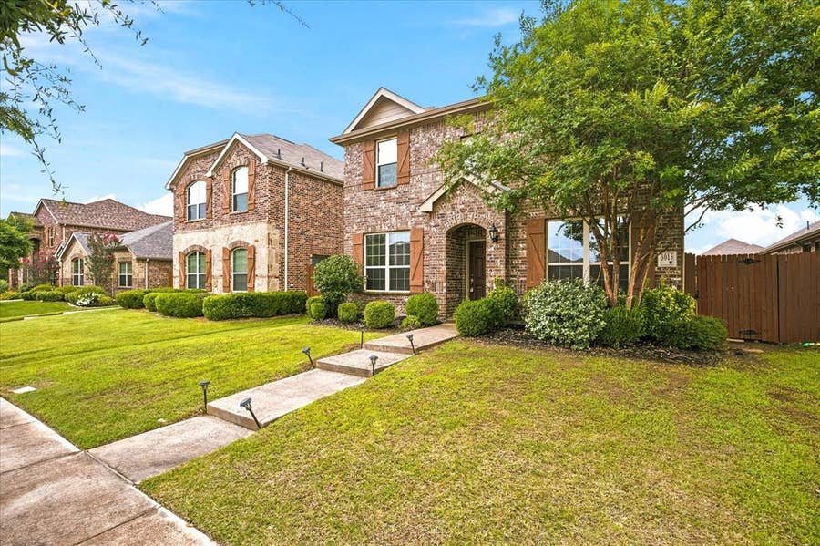 Property photo for 3015 Cassinia Parkway, Heartland, TX