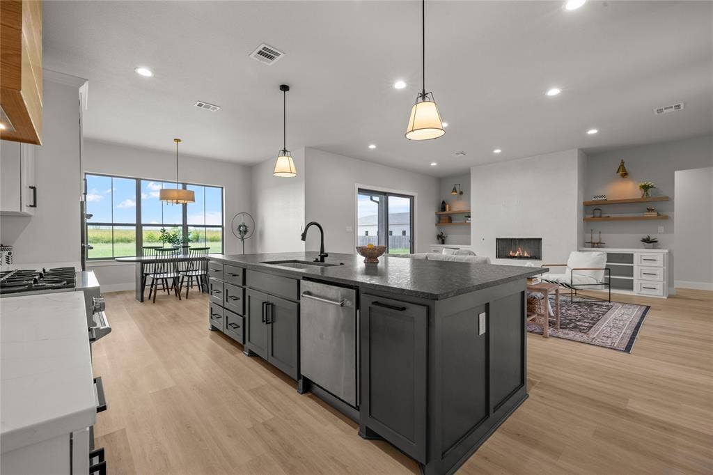8152 Evenfall Lane, Temple, TX 76501 8152 Evenfall Lane, Temple, TX 76501
