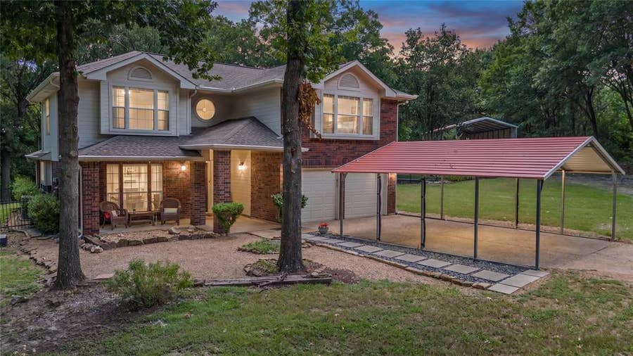 Property photo for 5320 Hidden Court, Garland, TX