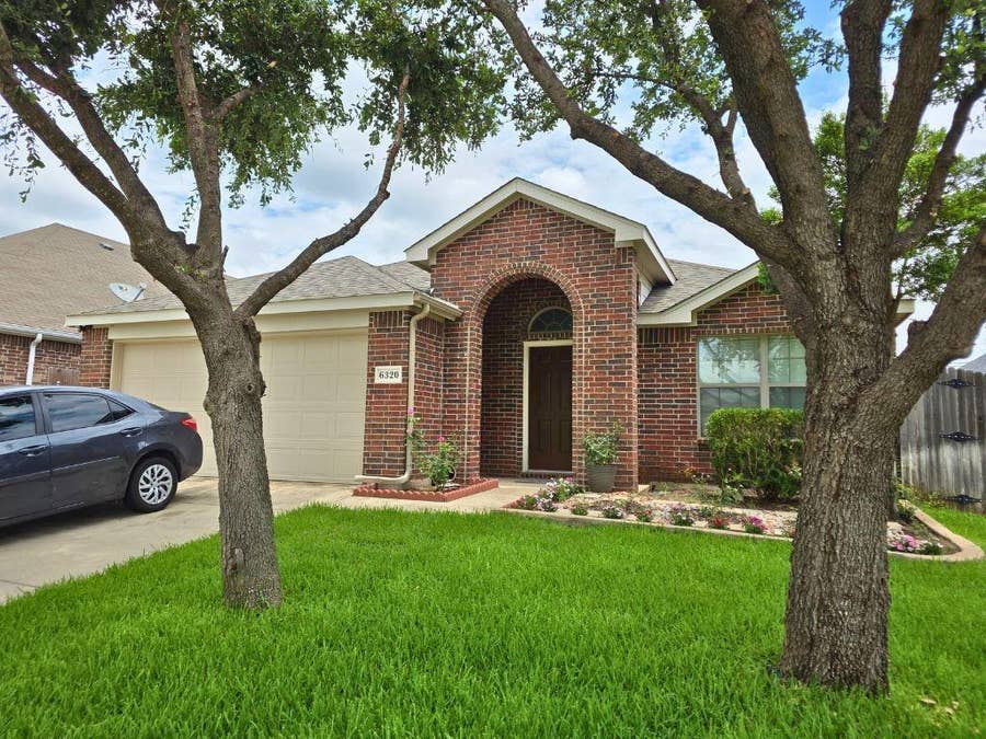 Property photo for 6320 Spring Ranch Drive, Fort Worth, TX