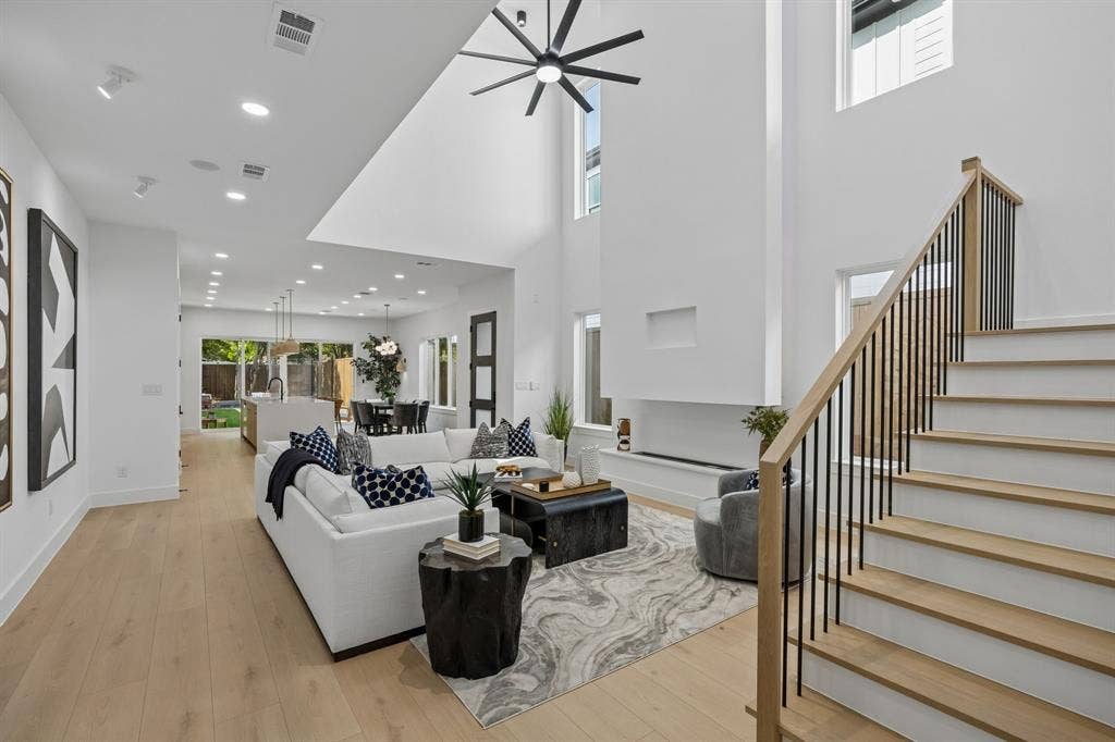 5617 Santa Fe Avenue, Dallas, TX 75214 5617 Santa Fe Avenue, Dallas, TX 75214