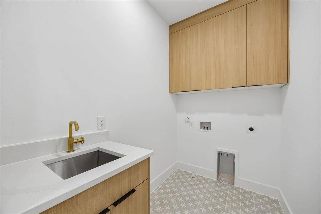 5617 Santa Fe Avenue, Dallas, TX 75214 5617 Santa Fe Avenue, Dallas, TX 75214
