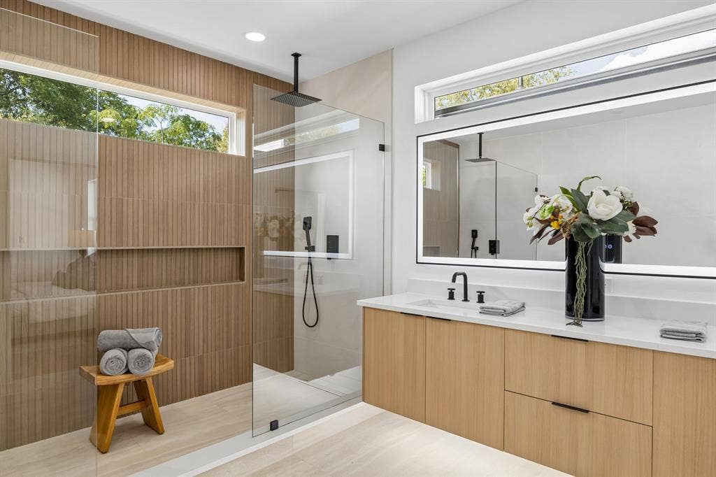 5617 Santa Fe Avenue, Dallas, TX 75214 5617 Santa Fe Avenue, Dallas, TX 75214