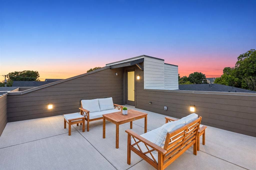 5617 Santa Fe Avenue, Dallas, TX 75214 5617 Santa Fe Avenue, Dallas, TX 75214