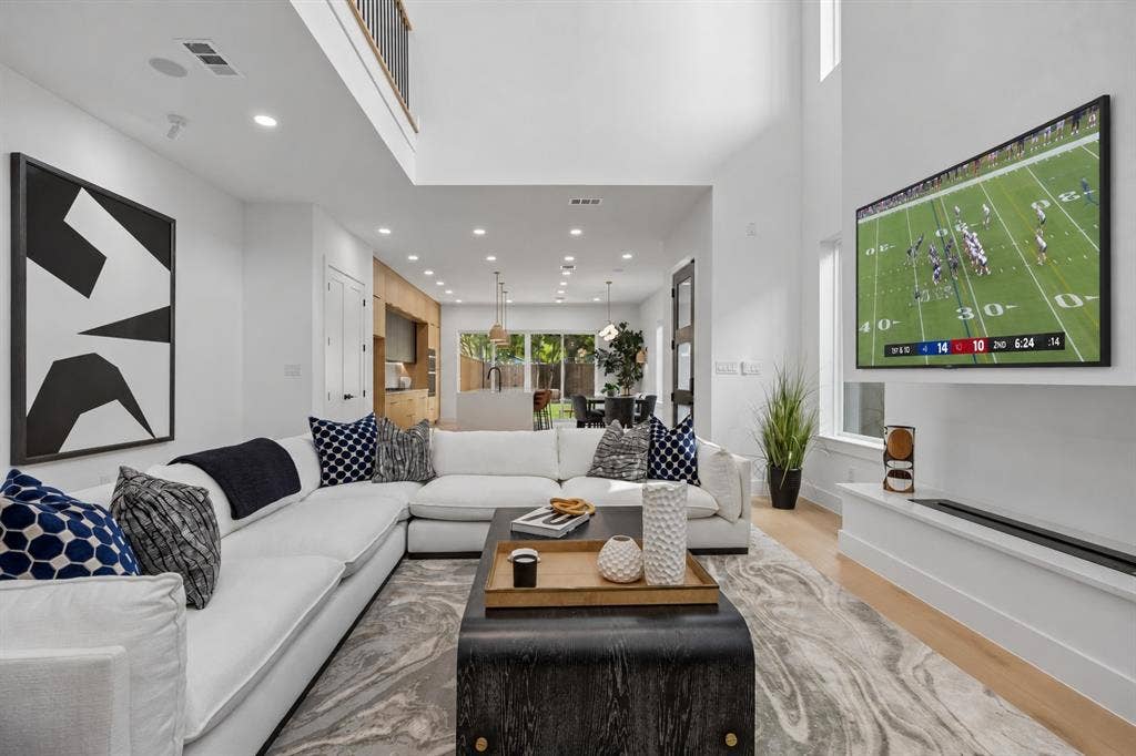 5617 Santa Fe Avenue, Dallas, TX 75214 5617 Santa Fe Avenue, Dallas, TX 75214
