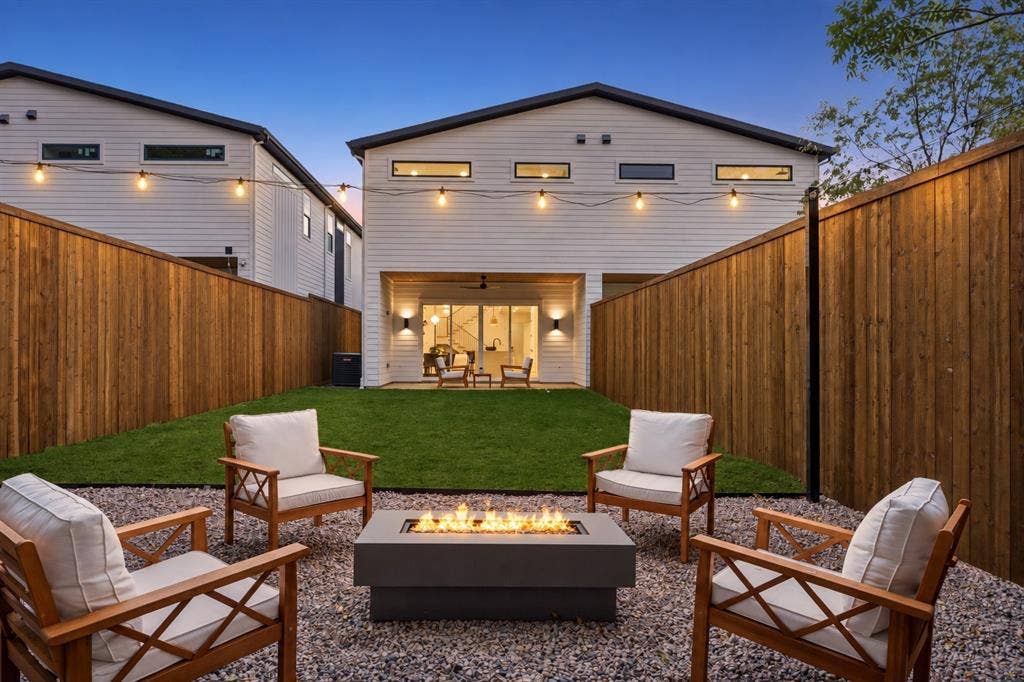 5617 Santa Fe Avenue, Dallas, TX 75214 5617 Santa Fe Avenue, Dallas, TX 75214