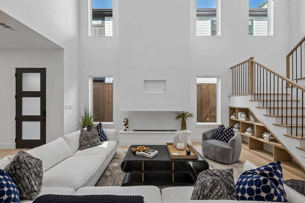 5617 Santa Fe Avenue, Dallas, TX 75214 5617 Santa Fe Avenue, Dallas, TX 75214