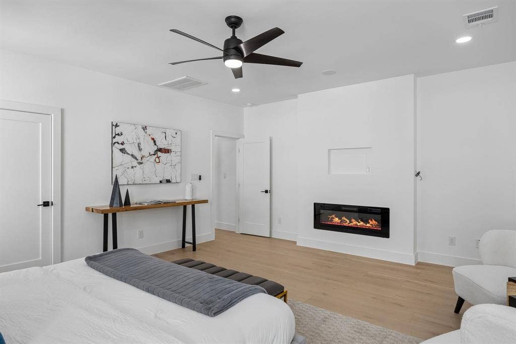 5617 Santa Fe Avenue, Dallas, TX 75214 5617 Santa Fe Avenue, Dallas, TX 75214