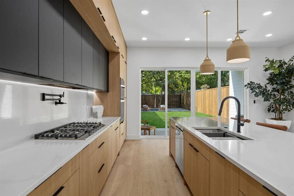 5617 Santa Fe Avenue, Dallas, TX 75214 5617 Santa Fe Avenue, Dallas, TX 75214