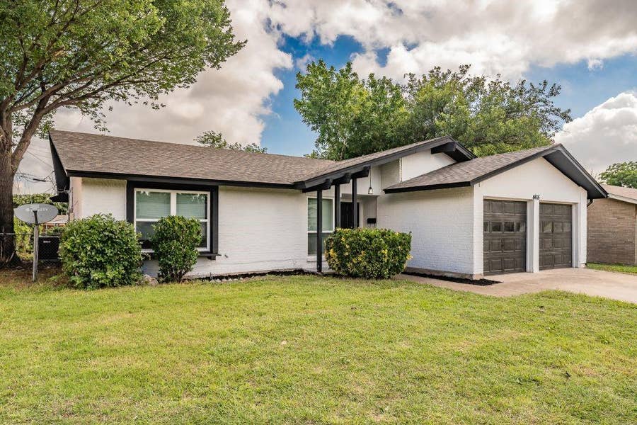 Property photo for 4405 Jenny Lane, Garland, TX