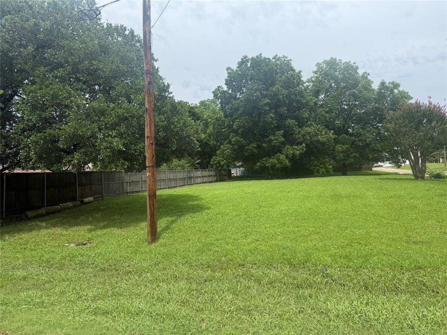 Property photo for 000 Manson Street, Wolfe City, TX
