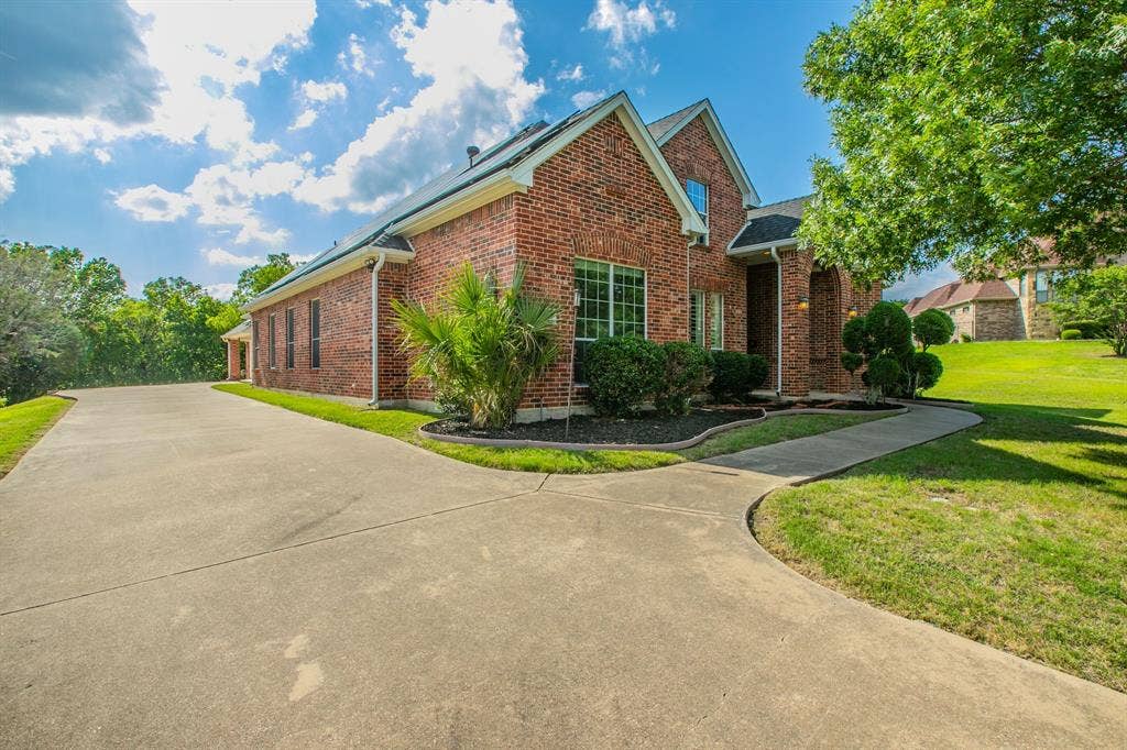 309 La Reata Court, Cedar Hill, TX 75104 309 La Reata Court, Cedar Hill, TX 75104