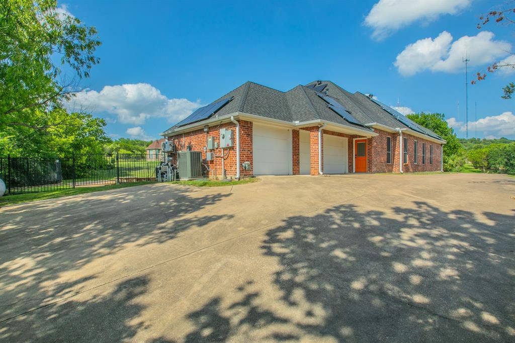 309 La Reata Court, Cedar Hill, TX 75104 309 La Reata Court, Cedar Hill, TX 75104