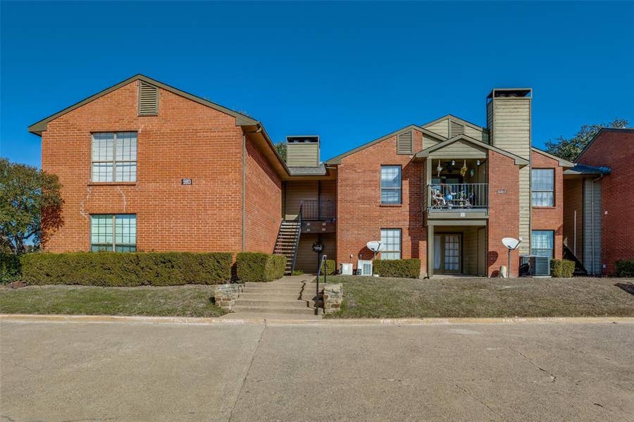 Property photo for 5913 Lake Hubbard Parkway, #221, Garland, TX