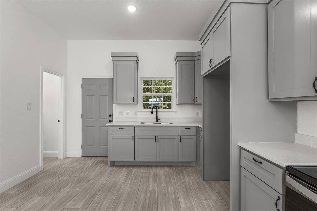 5120 Elgin Street, Fort Worth, TX 76105 5120 Elgin Street, Fort Worth, TX 76105