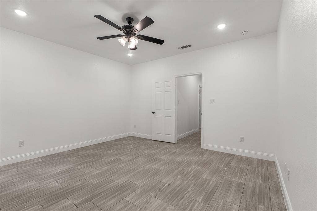 5120 Elgin Street, Fort Worth, TX 76105 5120 Elgin Street, Fort Worth, TX 76105
