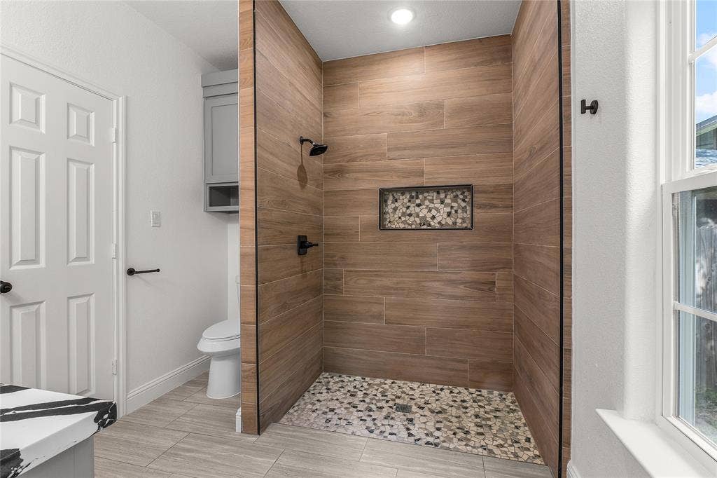 5120 Elgin Street, Fort Worth, TX 76105 5120 Elgin Street, Fort Worth, TX 76105