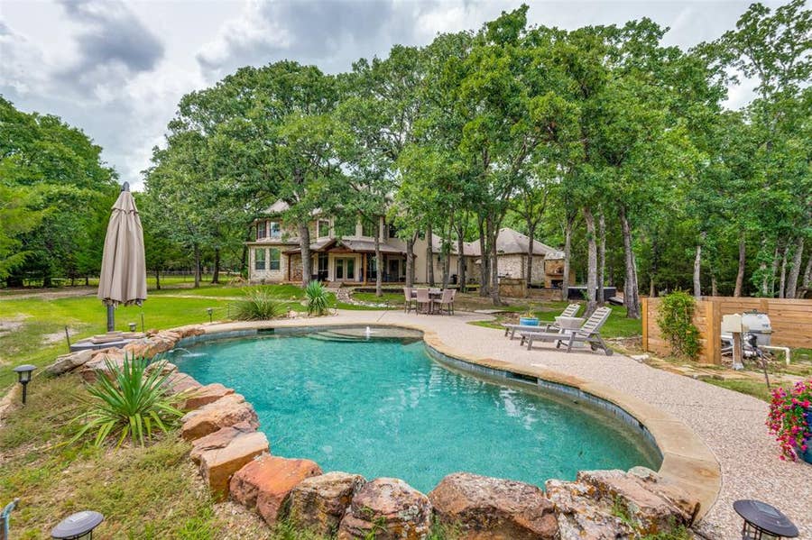 Property photo for 9011 Texas Trail, Terrell, TX