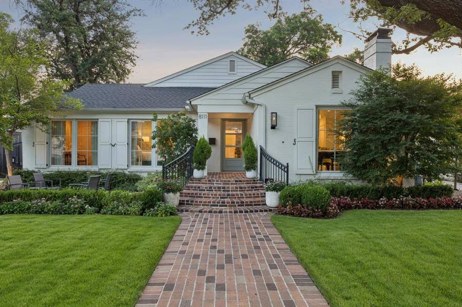Property photo for 8111 Chadbourne Road, Dallas, TX