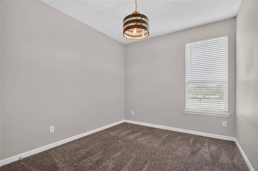 2529 Lavender Lane, Glenn Heights, TX 75154