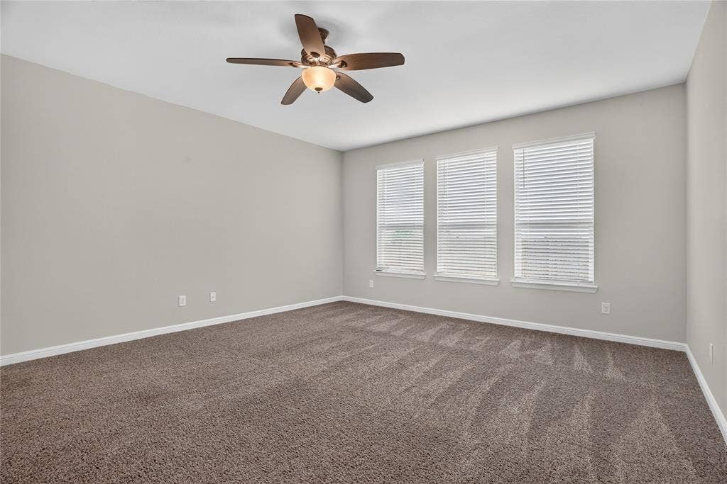 2529 Lavender Lane, Glenn Heights, TX 75154