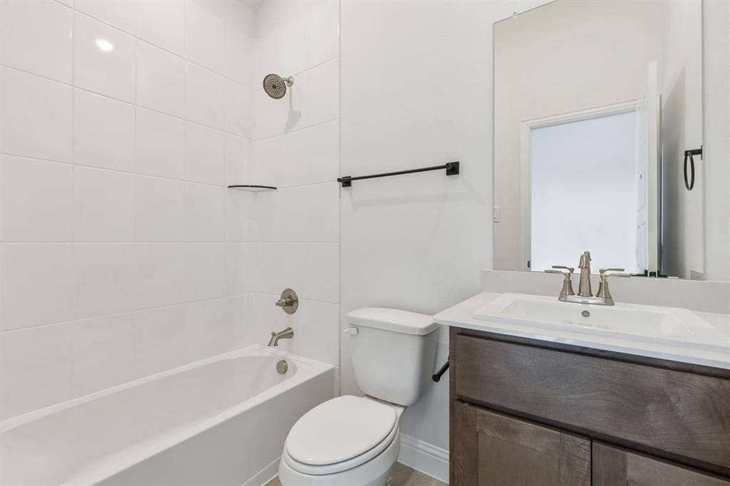 3808 Summerfield Drive, Crandall, TX 75114 22-3808Summerfield_022