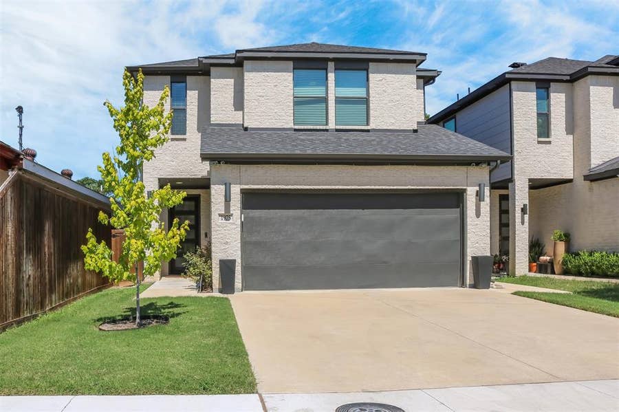 Property photo for 1975 Angelina Drive, Dallas, TX