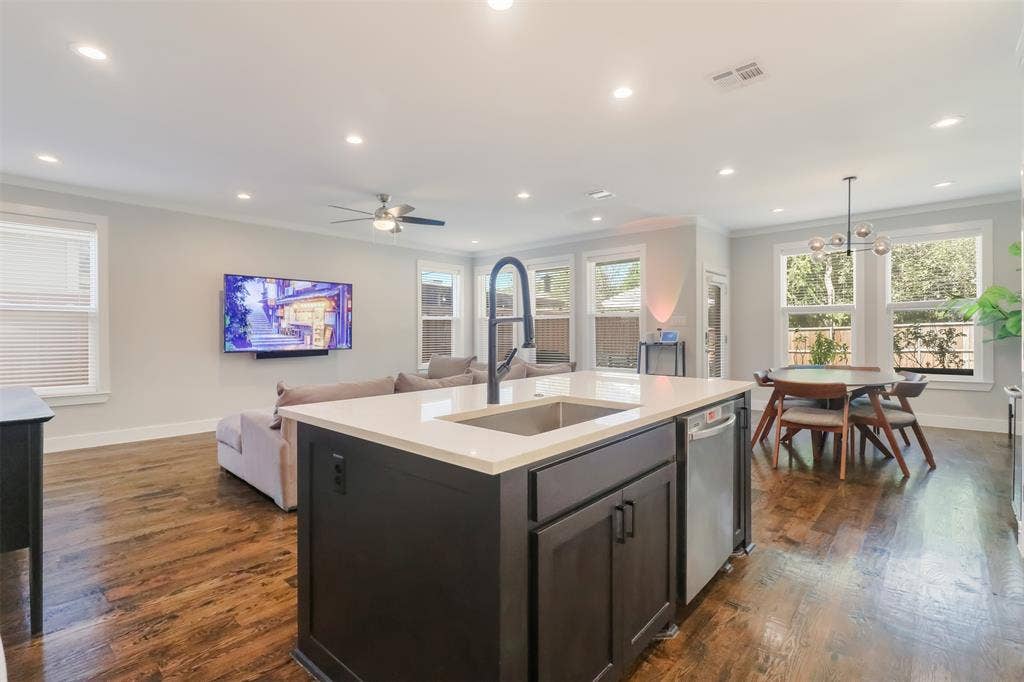 1975 Angelina Drive, Dallas, TX 75212 1975 Angelina Drive, Dallas, TX 75212