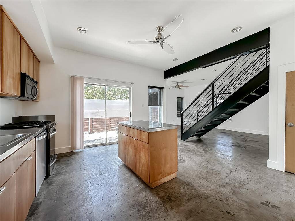 417 S Beacon Street, Dallas, TX 75223