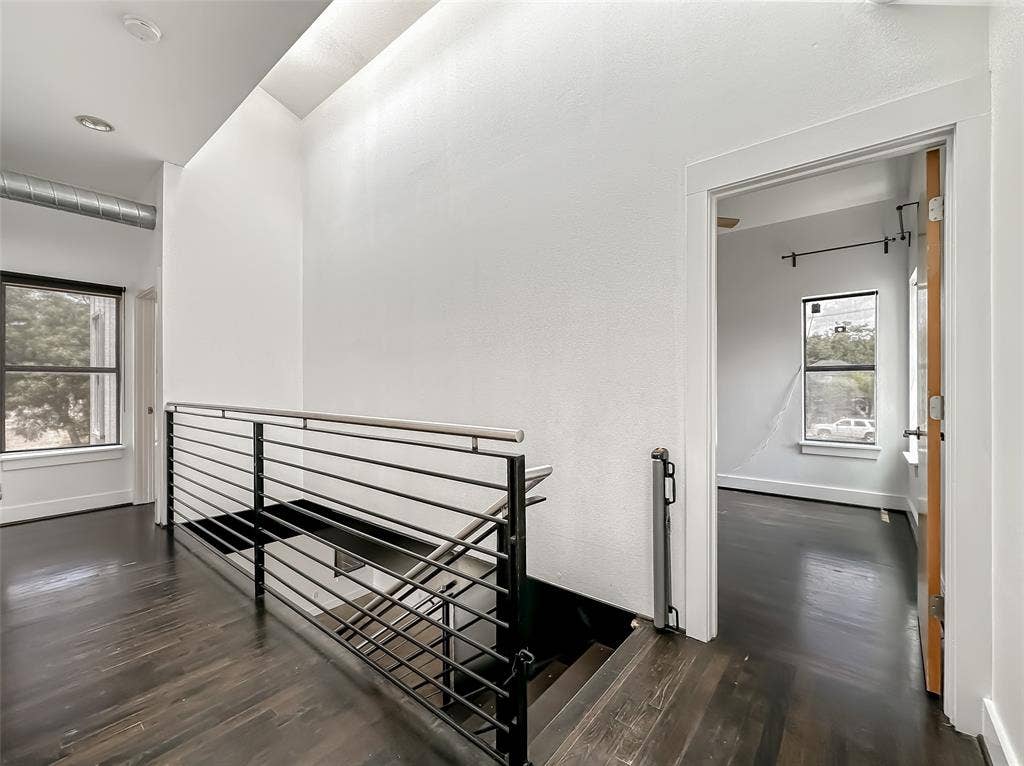 417 S Beacon Street, Dallas, TX 75223