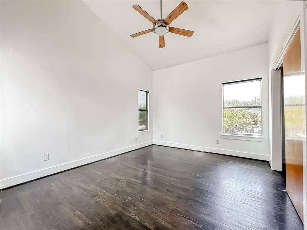 417 S Beacon Street, Dallas, TX 75223