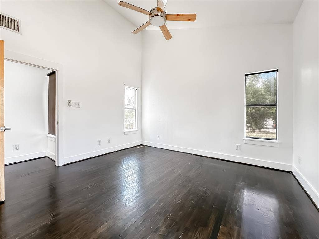 417 S Beacon Street, Dallas, TX 75223