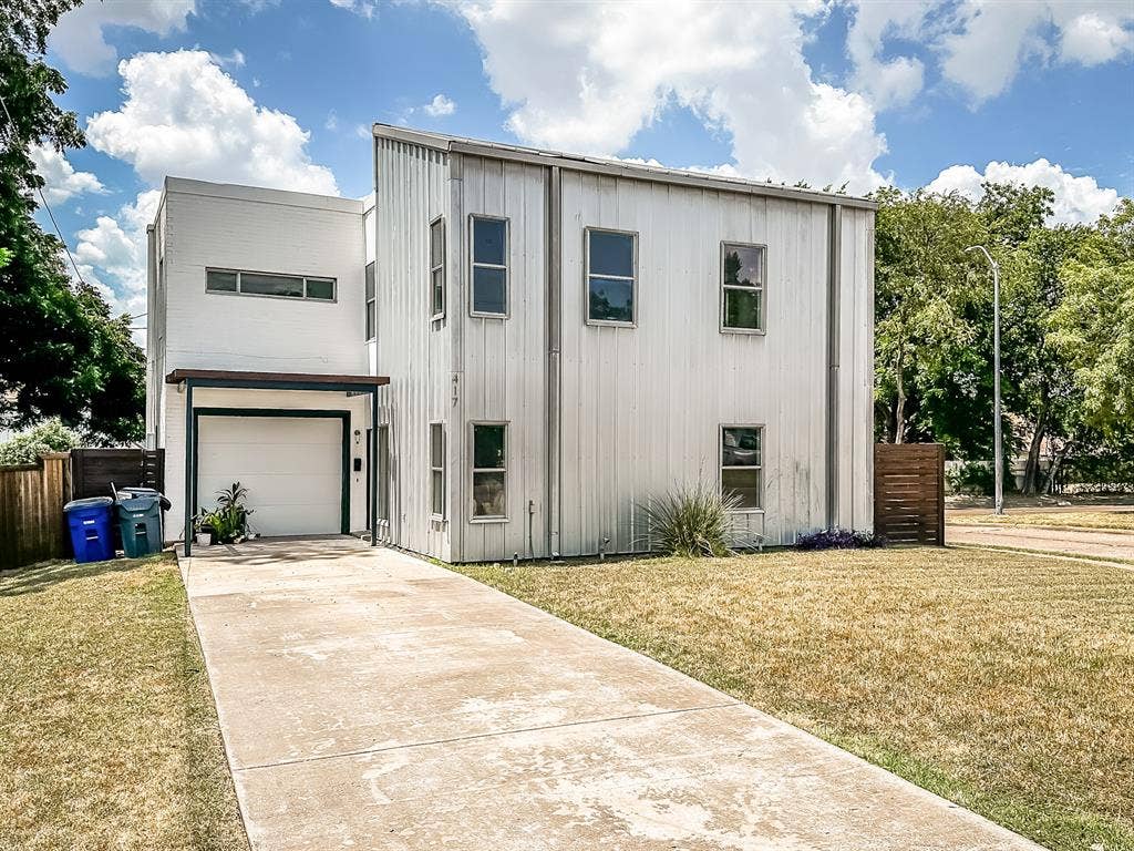 417 S Beacon Street, Dallas, TX 75223