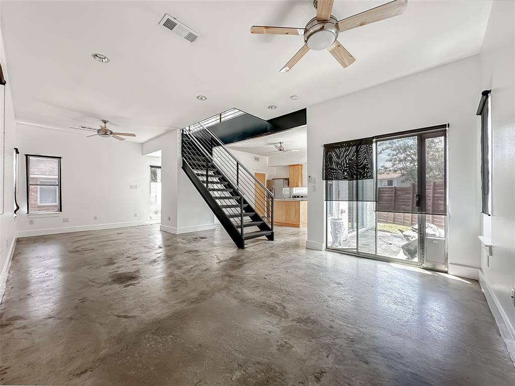 417 S Beacon Street, Dallas, TX 75223