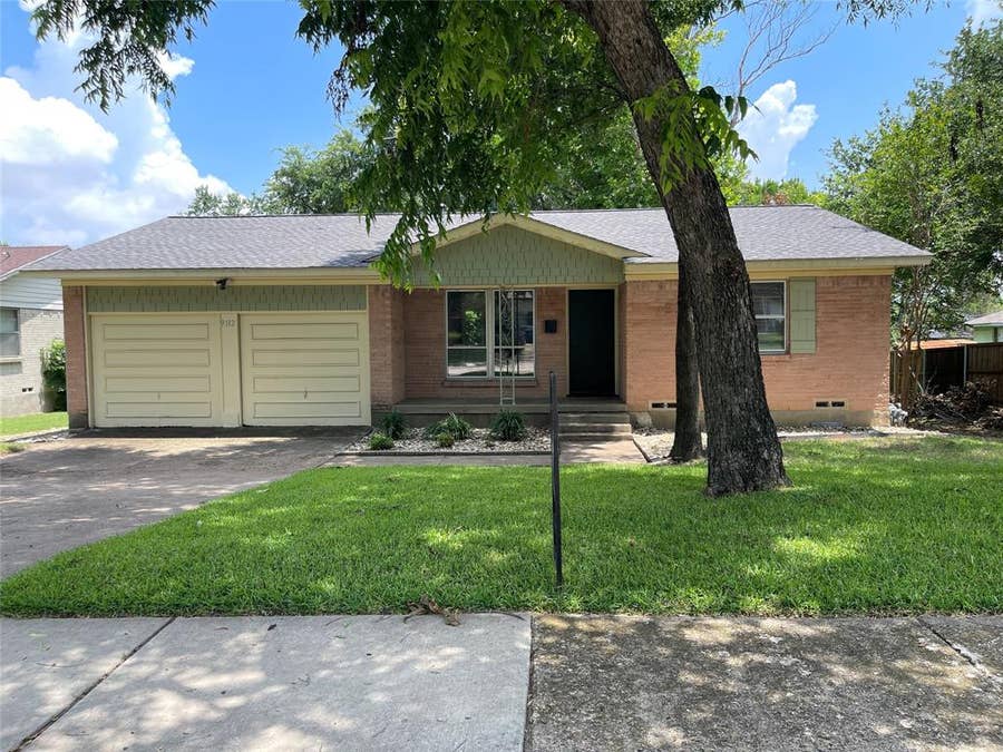 Property photo for 9112 Clearwater Drive, Dallas, TX