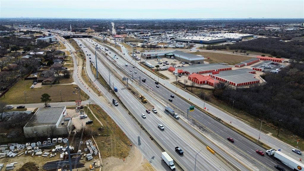 600 N Stemmons Freeway, #0, Lewisville, TX 75067 600 N Stemmons Freeway, #0, Lewisville, TX 75067