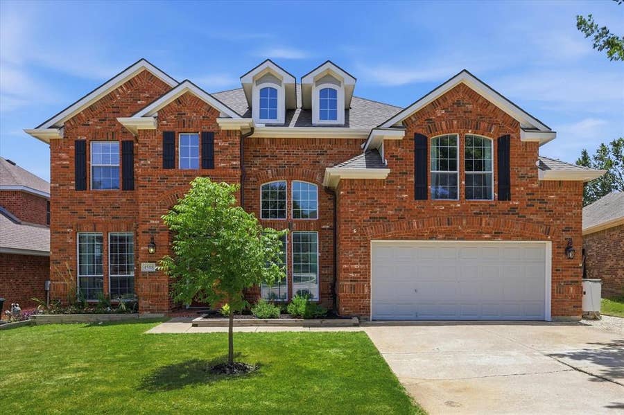 Property photo for 4588 Mountain Laurel Drive, Grand Prairie, TX