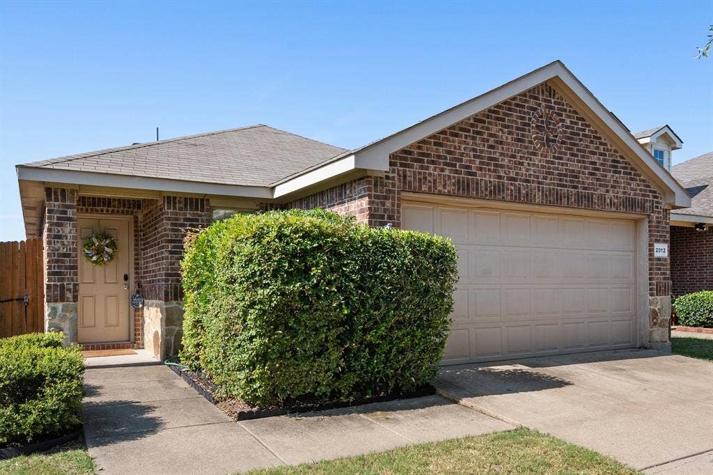 2012 Victorian Drive, Heartland, TX 75126