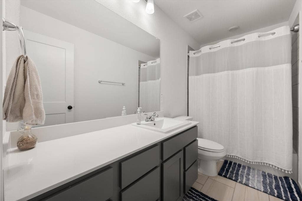 2325 Volans Drive, Haslet, TX 76052 Full bathroom located downstairs