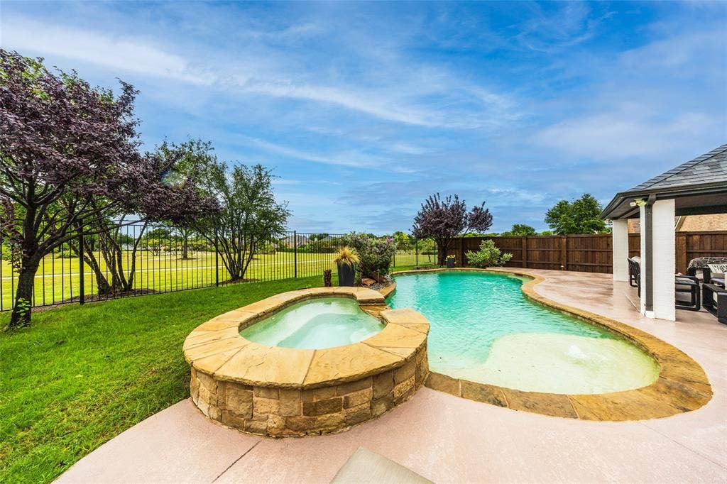 11038 Mansfield Drive, Frisco, TX 75035 11038 Mansfield Drive, Frisco, TX 75035
