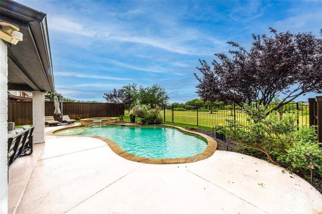 11038 Mansfield Drive, Frisco, TX 75035 11038 Mansfield Drive, Frisco, TX 75035