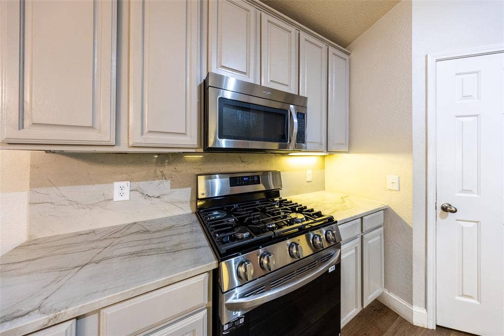11038 Mansfield Drive, Frisco, TX 75035 11038 Mansfield Drive, Frisco, TX 75035