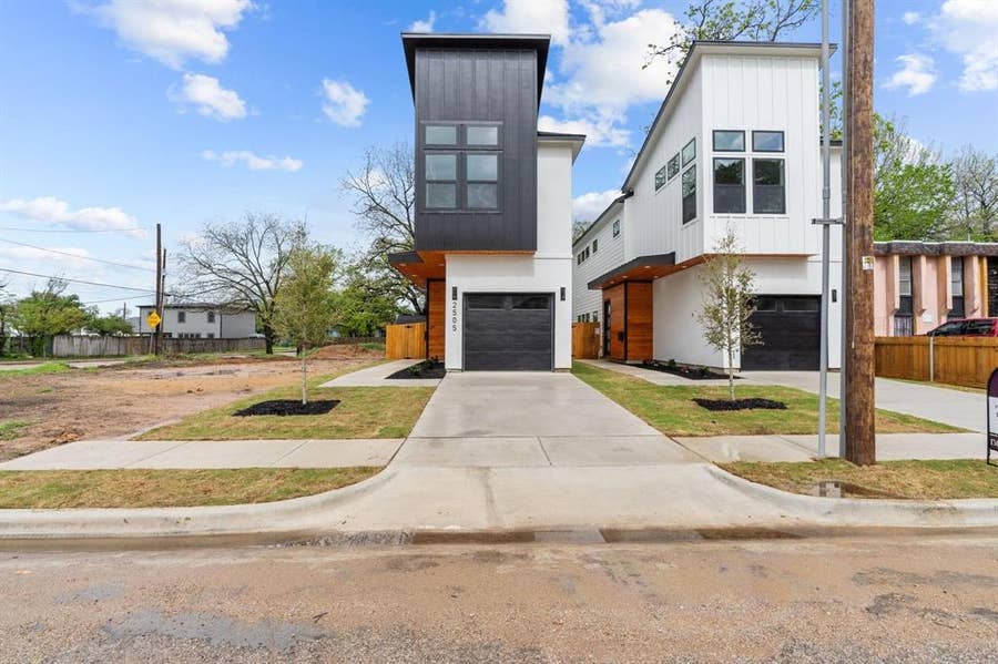 Property photo for 2505 Birmingham Avenue, Dallas, TX