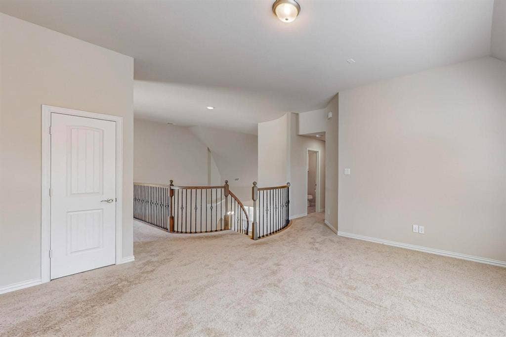 422 Crestview Drive, Midlothian, TX 76065