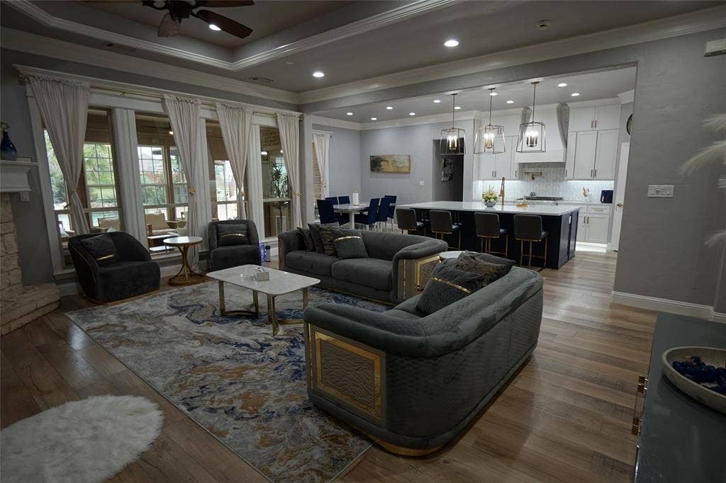 3220 Baylor Boulevard, Midlothian, TX 76065