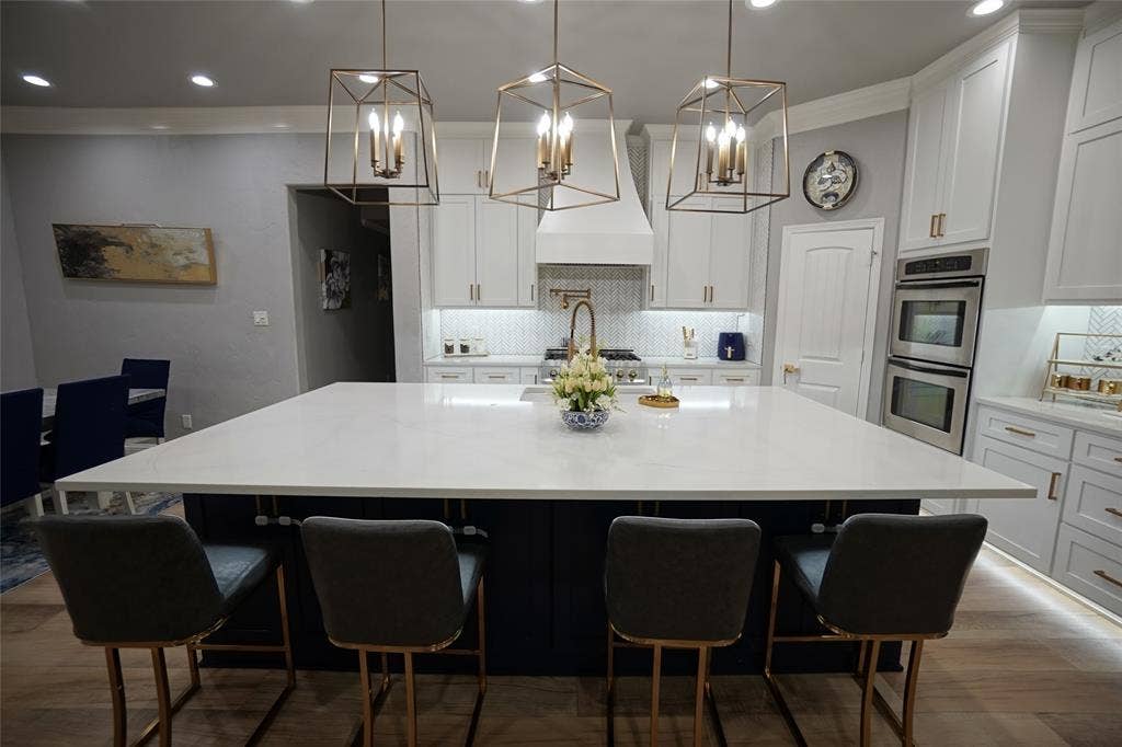 3220 Baylor Boulevard, Midlothian, TX 76065