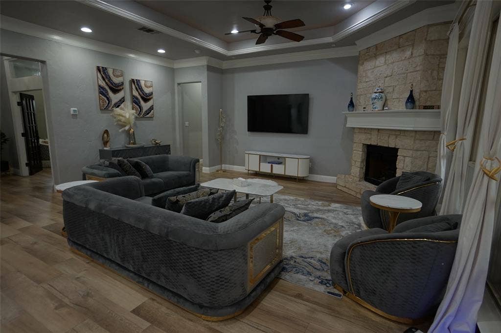 3220 Baylor Boulevard, Midlothian, TX 76065