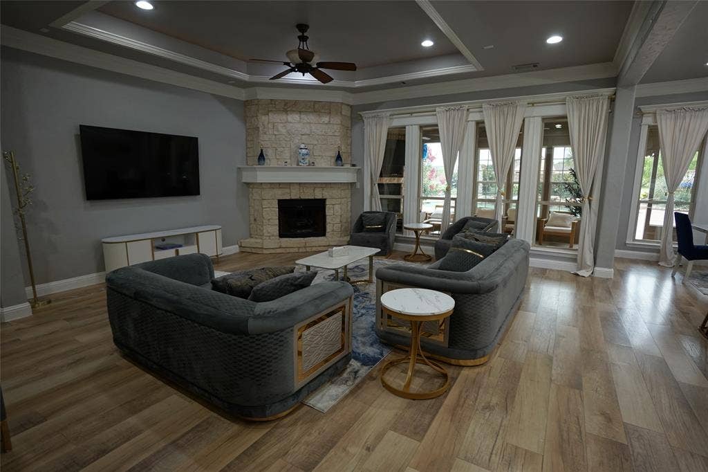 3220 Baylor Boulevard, Midlothian, TX 76065